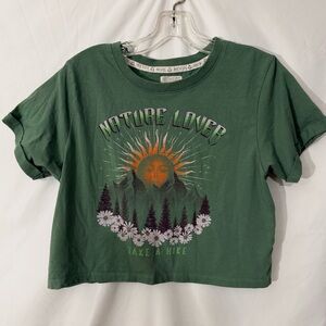 Recycled Threads “Nature Lover•Take A Hike” Cropped Short Sleeve T-Shirt Size M